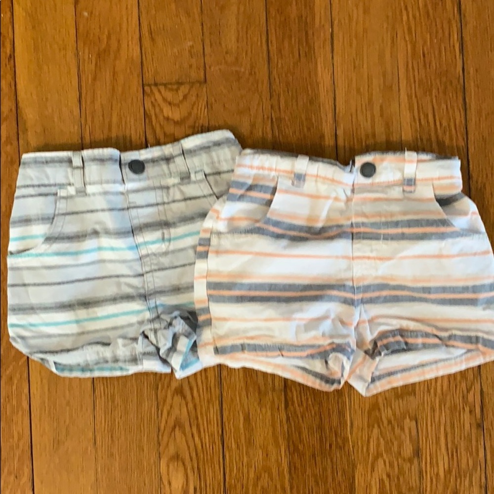 Adorable twin coordinating shorts